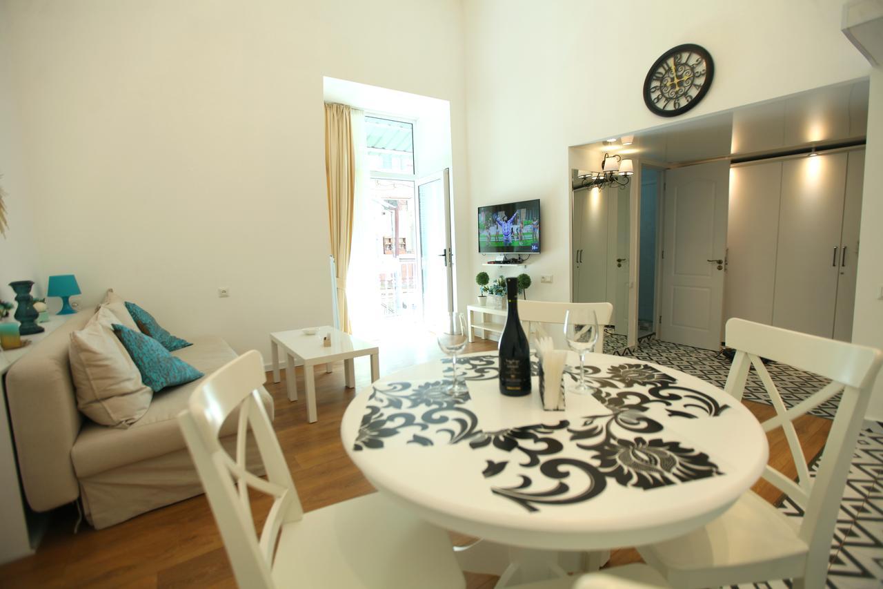 Diplomat Apartment Tbilissi Extérieur photo