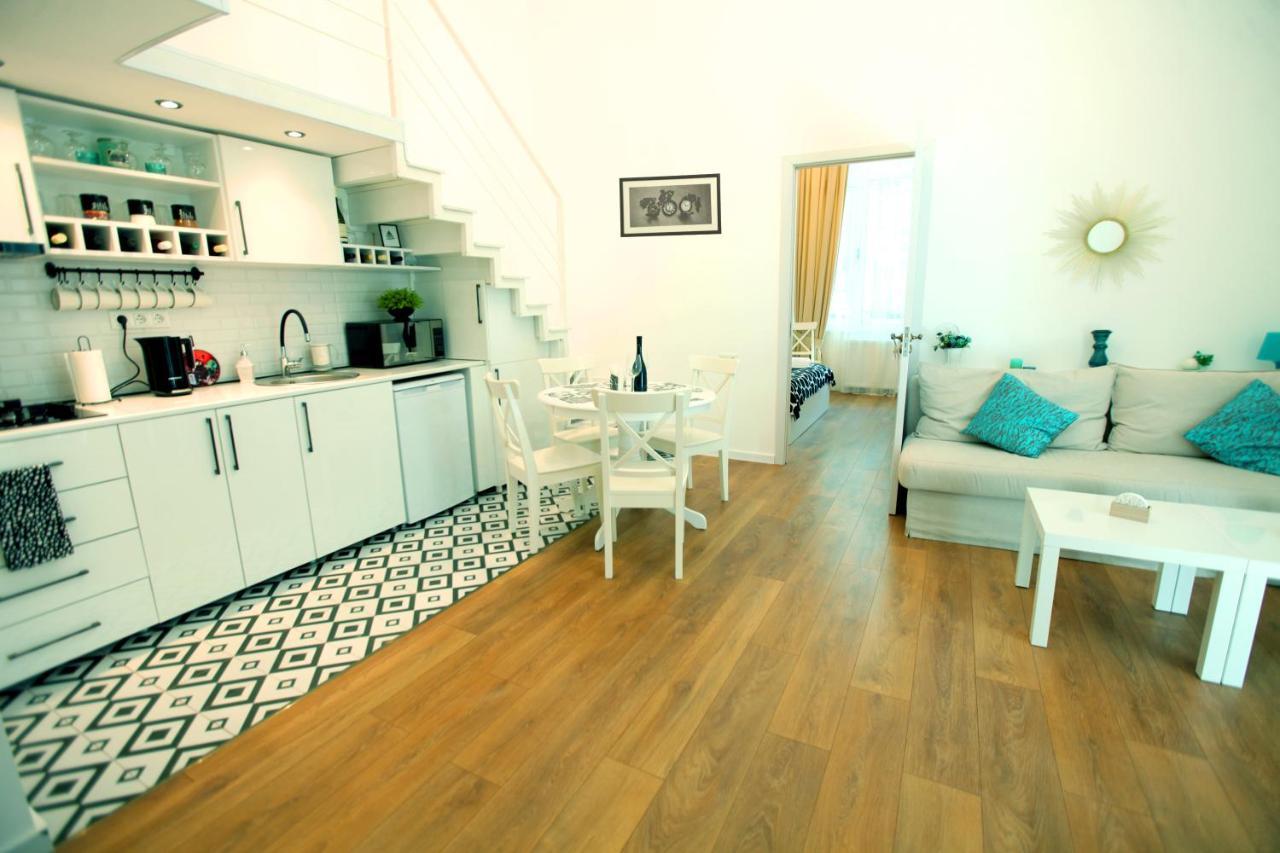 Diplomat Apartment Tbilissi Extérieur photo